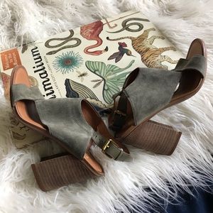 SARTO by Franco Sarto Grey Suzie‎ Cage Suede Heels